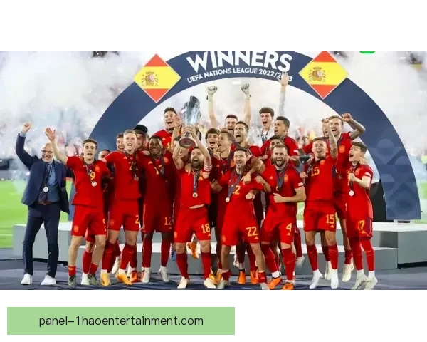 乌奈·西蒙在欧国联点球大战中发挥关键作用助西班牙逆转晋级